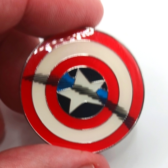 Captain America Marve Shield + Red Skull Pins Lot of 2 New - Picture 6 of 9